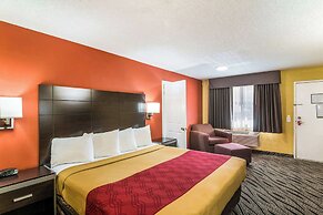 Econo Lodge Hesperia - Victorville I-15