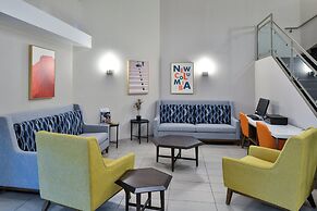 Holiday Inn Express Lewisburg/New Columbia by IHG