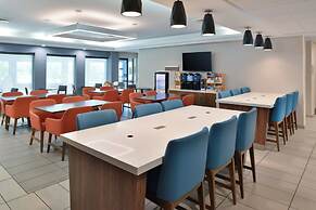 Holiday Inn Express Lewisburg/New Columbia by IHG