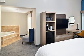 Holiday Inn Express Lewisburg/New Columbia by IHG