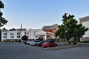 Holiday Inn Express Lewisburg/New Columbia by IHG