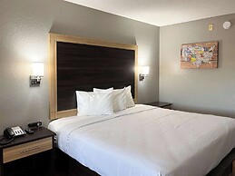 Motel 6 Prattville, AL