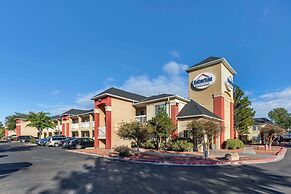 Suburban Studios Albuquerque Midtown - University