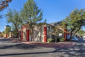 Suburban Studios Albuquerque Midtown - University