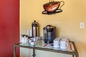 Suburban Studios Albuquerque Midtown - University