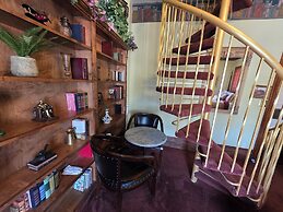 Hines Mansion