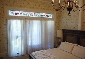 Hines Mansion