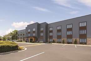 Country Inn & Suites by Radisson, Savannah Midtown, GA