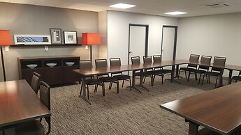 Country Inn & Suites by Radisson, Savannah Midtown, GA