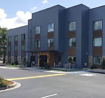 Country Inn & Suites by Radisson, Savannah Midtown, GA