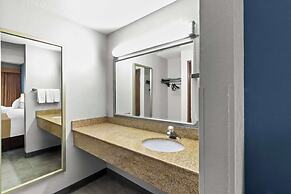 Quality Inn & Suites CVG Airport