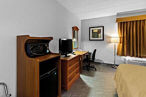 Quality Inn & Suites CVG Airport