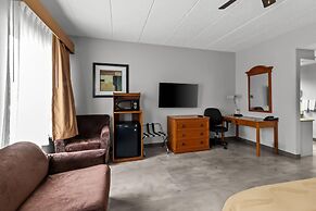 Quality Inn & Suites CVG Airport