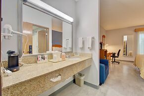 Quality Inn & Suites CVG Airport
