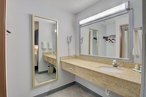 Quality Inn & Suites CVG Airport