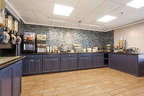 Quality Inn & Suites CVG Airport