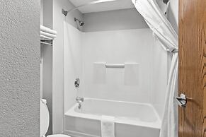 Quality Inn & Suites CVG Airport