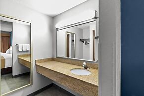 Quality Inn & Suites CVG Airport