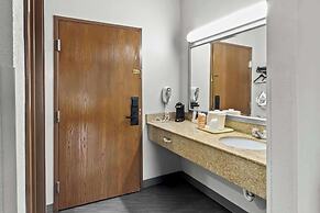 Quality Inn & Suites CVG Airport