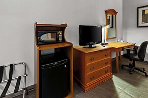 Quality Inn & Suites CVG Airport
