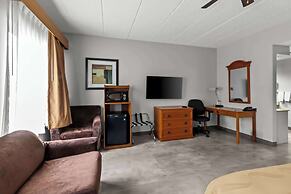 Quality Inn & Suites CVG Airport