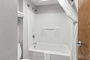 Quality Inn & Suites CVG Airport