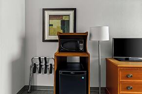 Quality Inn & Suites CVG Airport