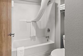 Quality Inn & Suites CVG Airport