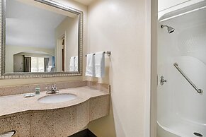 Best Western Inn & Suites - Monroe