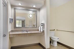 Best Western Inn & Suites - Monroe