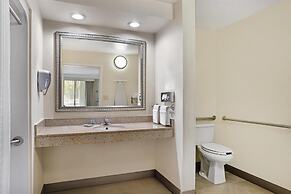 Best Western Inn & Suites - Monroe
