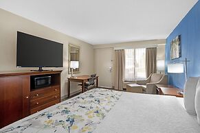 Best Western Inn & Suites - Monroe