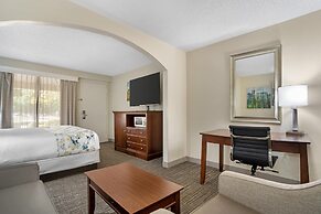 Best Western Inn & Suites - Monroe