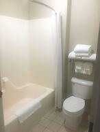 Quality Inn & Suites Dixon near I-88