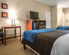 Quality Inn & Suites Dixon near I-88