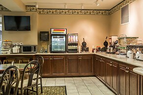 Quality Inn & Suites Dixon near I-88
