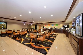 Comfort Inn & Suites Cedar Rapids North - Collins Road