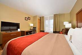 Comfort Inn & Suites Cedar Rapids North - Collins Road