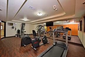 Comfort Inn & Suites Cedar Rapids North - Collins Road