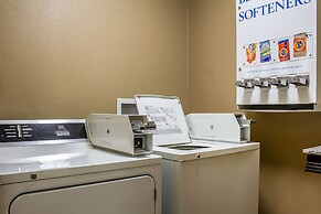 Comfort Inn & Suites Cedar Rapids North - Collins Road