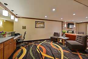 Comfort Inn & Suites Cedar Rapids North - Collins Road