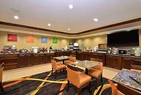 Comfort Inn & Suites Cedar Rapids North - Collins Road