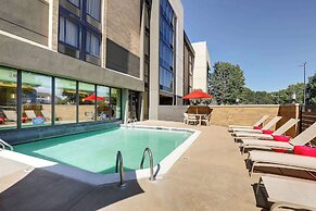Drury Inn & Suites Charlotte University Place