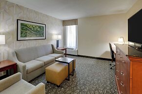 Drury Inn & Suites Charlotte University Place