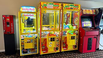 Colonial Inn Ellsworth