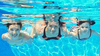 Colonial Inn Ellsworth