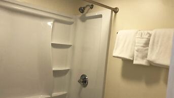 Colonial Inn Ellsworth