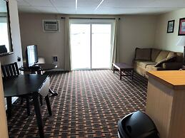 Colonial Inn Ellsworth