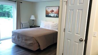 Colonial Inn Ellsworth