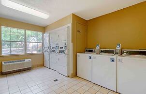 Extended Stay America Select Suites Atlanta Cumberland Mall